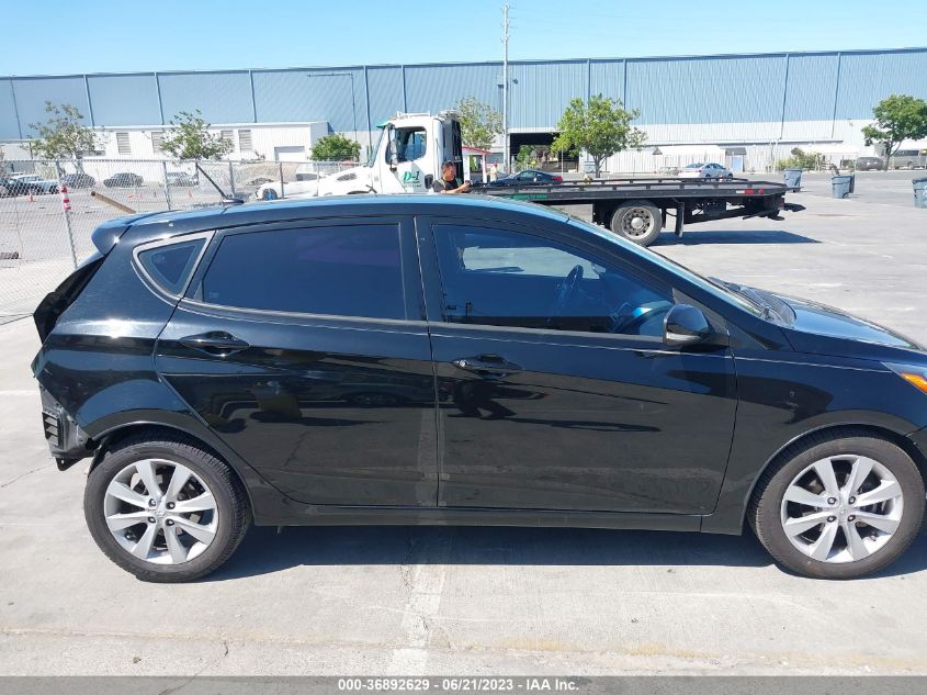 2013 HYUNDAI ACCENT SE - KMHCU5AEXDU137952