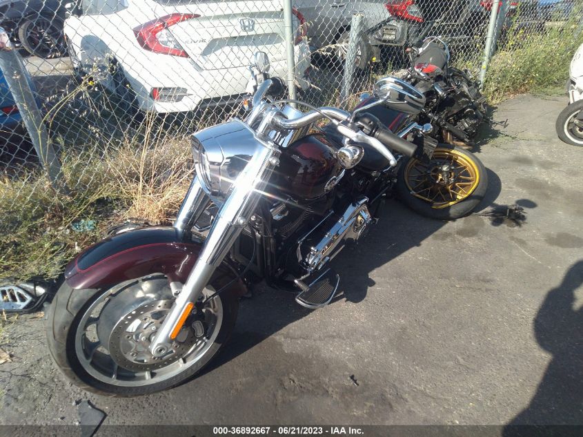 2022 HARLEY-DAVIDSON FLFBS - 1HD1YGK2XNB027852