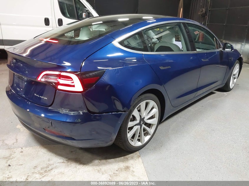 VIN 5YJ3E1EB9JF147676 2018 TESLA MODEL 3 LONG RANGE