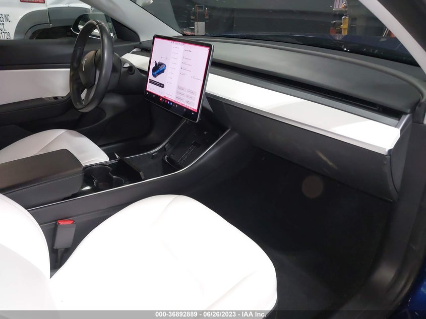 VIN 5YJ3E1EB9JF147676 2018 TESLA MODEL 3 LONG RANGE