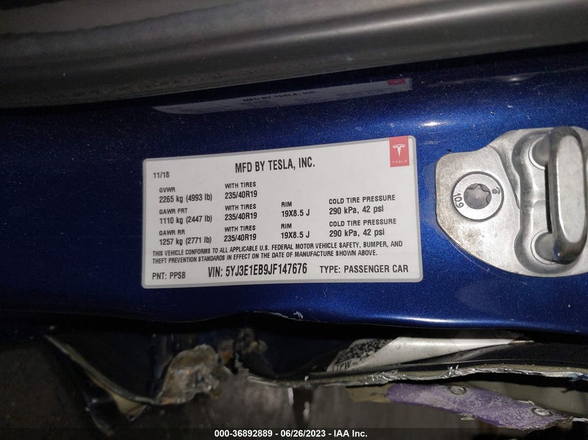 VIN 5YJ3E1EB9JF147676 2018 TESLA MODEL 3 LONG RANGE