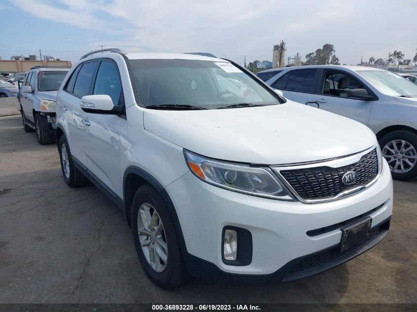 2015 KIA SORENTO LX - 5XYKT4A68FG23315