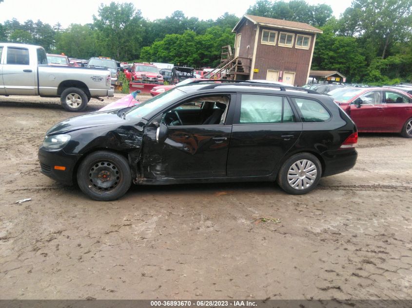 2013 VOLKSWAGEN JETTA SPORTWAGEN S - 3VWPP7AJ8DM610206