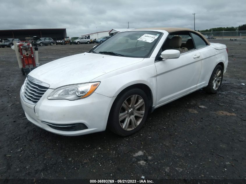 2013 CHRYSLER 200 TOURING - 1C3BCBEB2DN506562