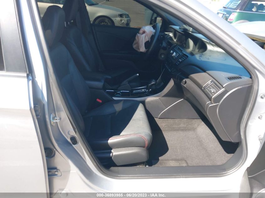2017 HONDA ACCORD SEDAN SPORT SE - 1HGCR2F14HA258897