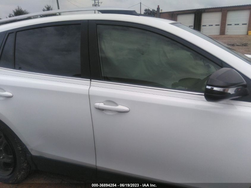 2016 TOYOTA RAV4 LE - JTMZFREV2GD084405