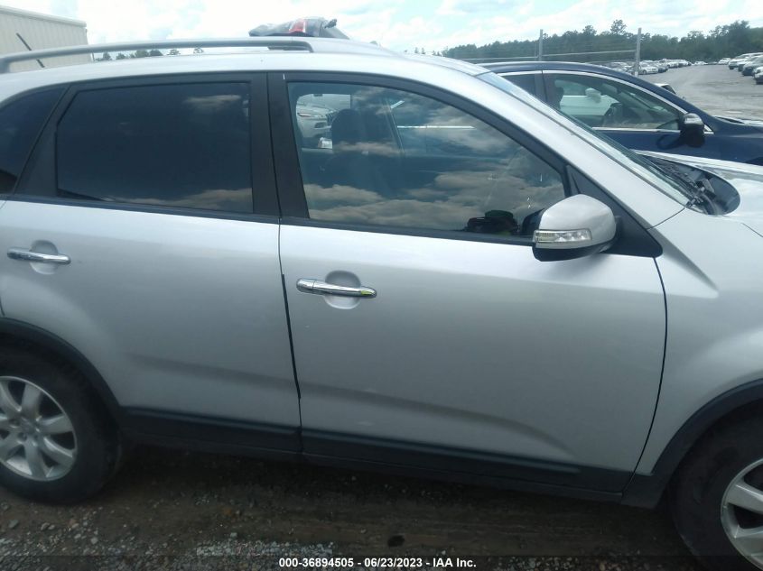 2013 KIA SORENTO LX - 5XYKT4A27DG368392