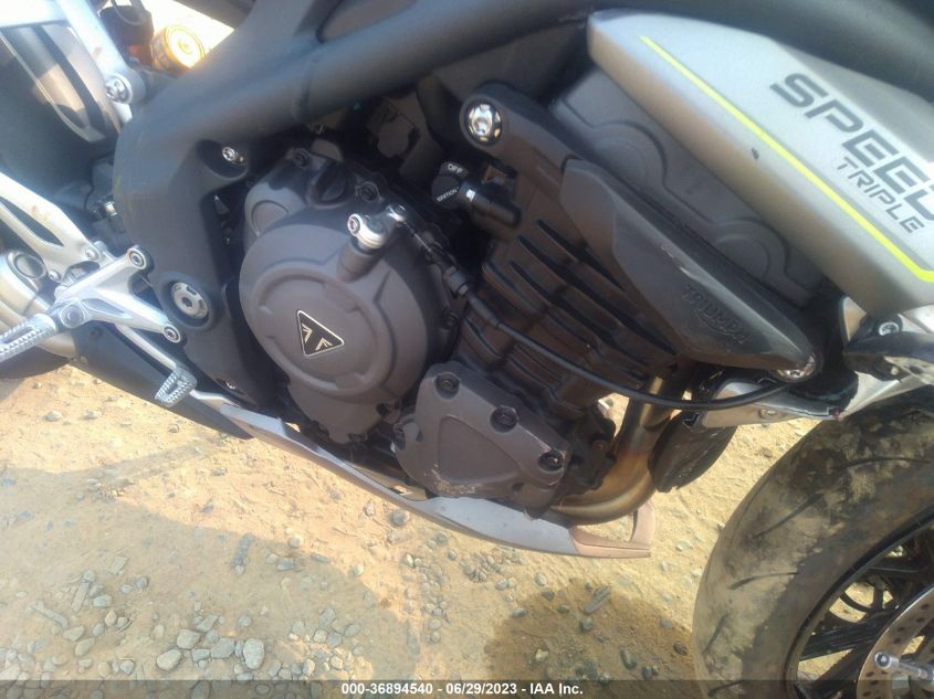 2022 TRIUMPH MOTORCYCLE SPEED TRIPLE 1200 RS SMTP01ST5NTAF7957