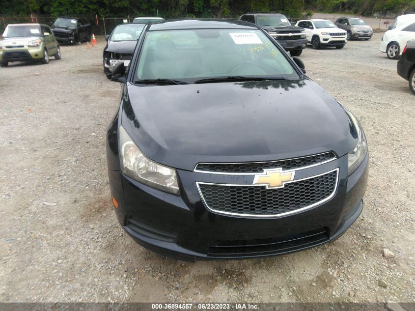 2014 CHEVROLET CRUZE LS - 1G1PA5SH8E7133673