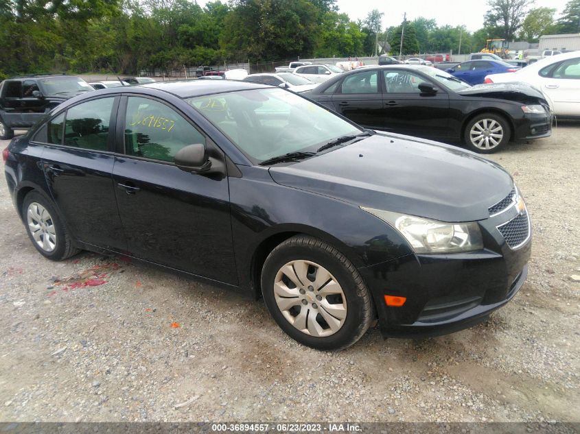 2014 CHEVROLET CRUZE LS - 1G1PA5SH8E7133673