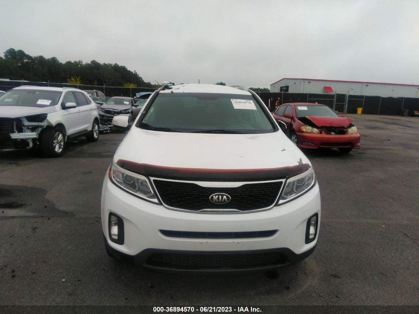 2014 KIA SORENTO LX - 5XYKT3A60EG442881