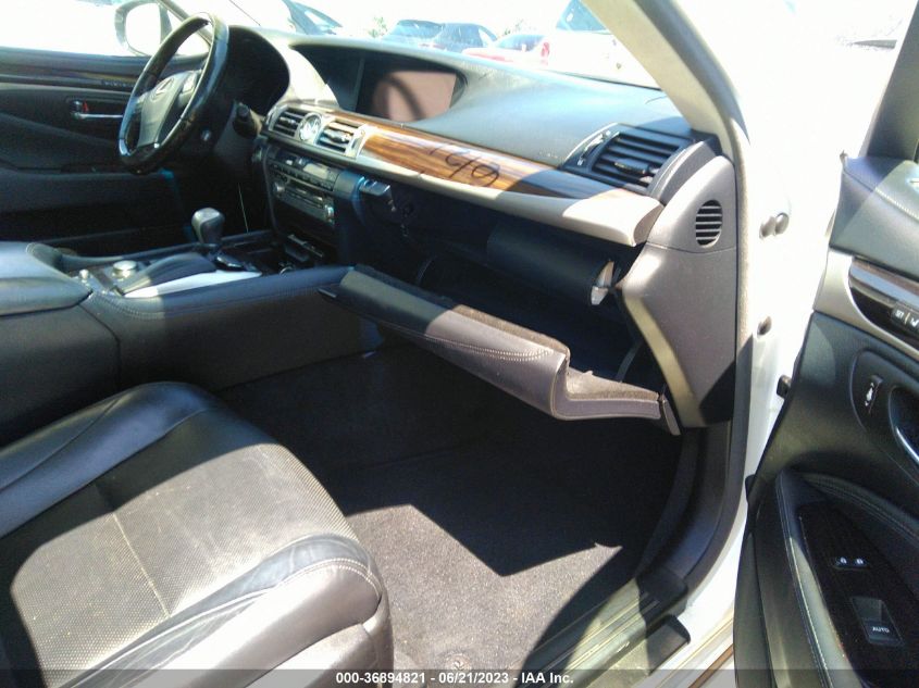 2013 LEXUS LS 460 JTHBL1EF3D5113905
