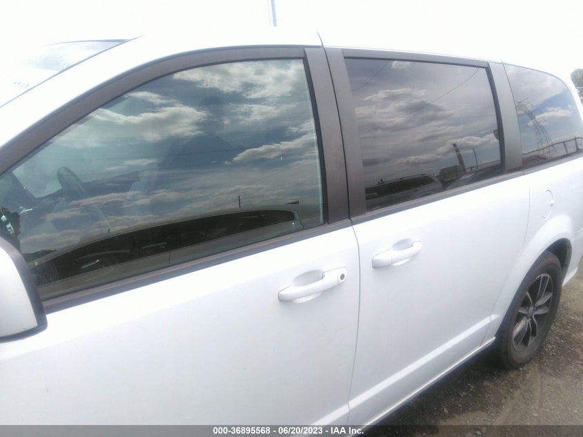 VIN 2C4RDGCG5JR181892 2018 DODGE GRAND CARAVAN SXT