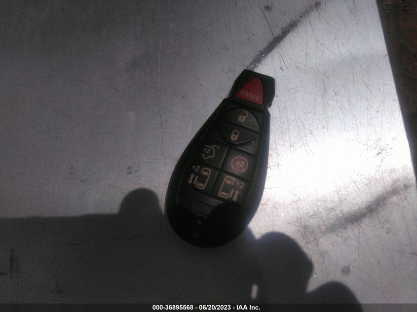 VIN 2C4RDGCG5JR181892 2018 DODGE GRAND CARAVAN SXT