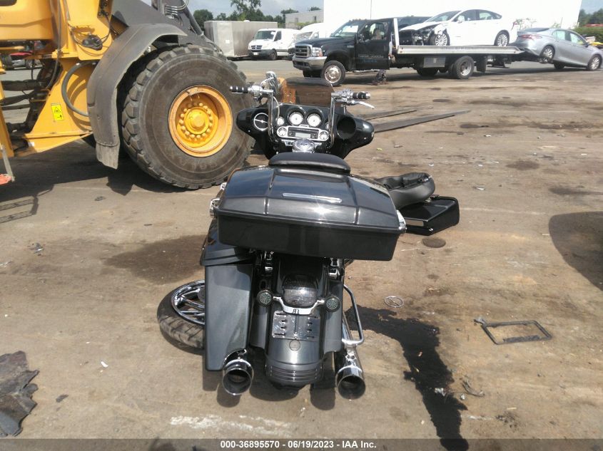 2009 HARLEY-DAVIDSON FLHX - 1HD1KB4169Y628400