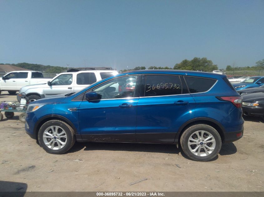 2017 FORD ESCAPE SE - 1FMCU0G93HUC88859