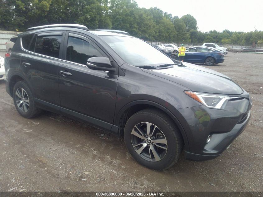 2017 TOYOTA RAV4 XLE - JTMRFREV7HJ704555