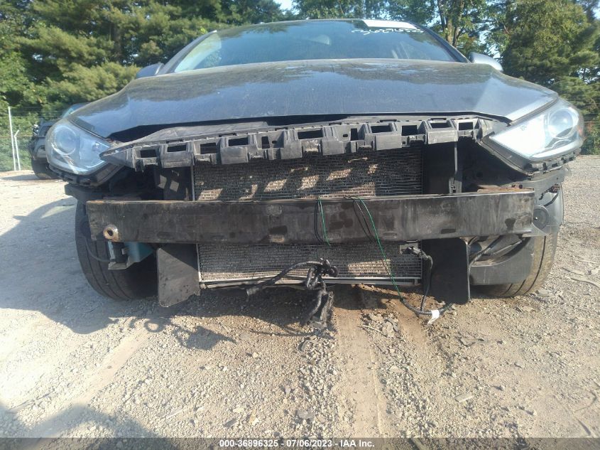 2018 HYUNDAI ELANTRA SE - KMHD74LF0JU608594