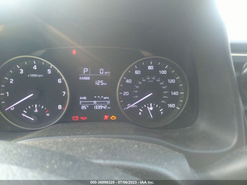 2018 HYUNDAI ELANTRA SE - KMHD74LF0JU608594