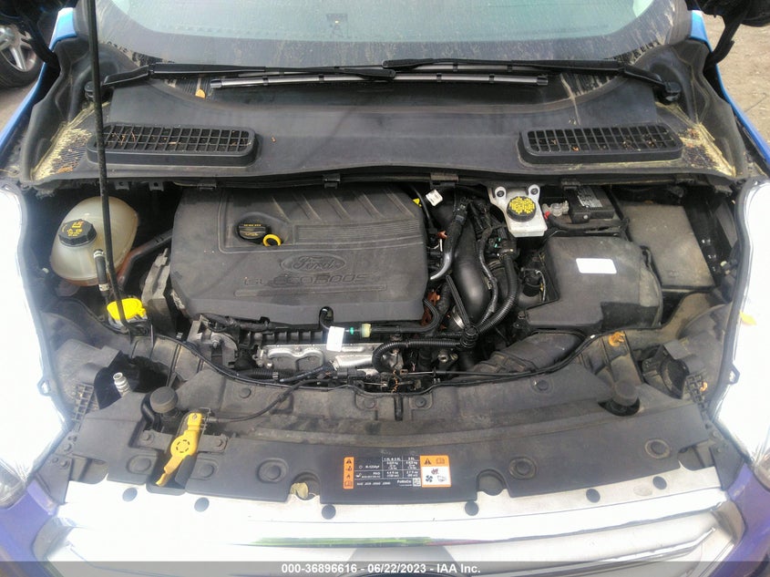 VIN 1FMCU9GDXJUC43237 2018 FORD ESCAPE SE