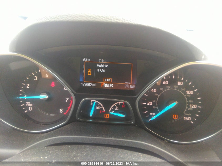 VIN 1FMCU9GDXJUC43237 2018 FORD ESCAPE SE