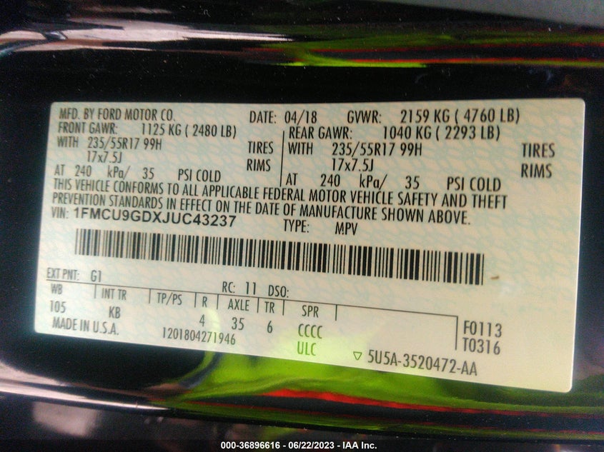 VIN 1FMCU9GDXJUC43237 2018 FORD ESCAPE SE