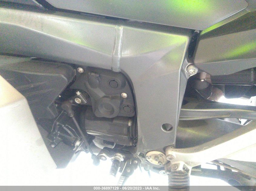 2009 BMW K1300 GT - WB10539089ZV96759