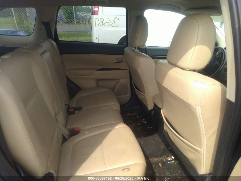 2018 MITSUBISHI OUTLANDER SE/SEL - JA4AZ3A3XJZ024706