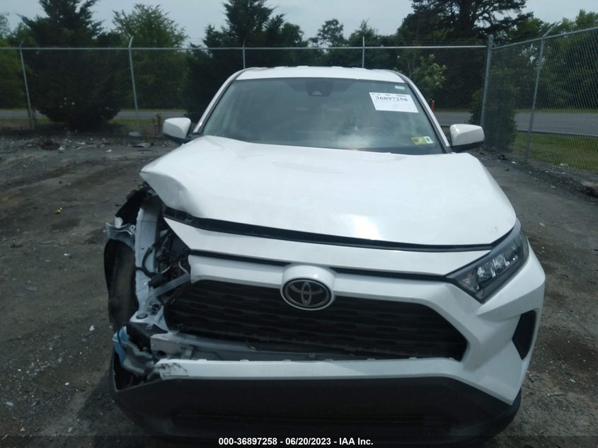 VIN 2T3K1RFV4NW222251 2022 TOYOTA RAV4 LE