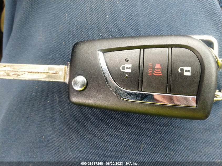 VIN 2T3K1RFV4NW222251 2022 TOYOTA RAV4 LE