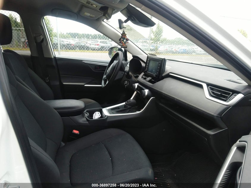 VIN 2T3K1RFV4NW222251 2022 TOYOTA RAV4 LE