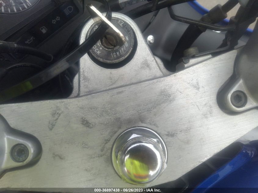 2002 YAMAHA YZF600 R JYA5AHE0X2A034546