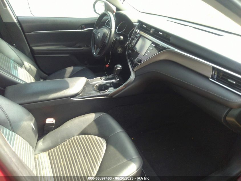 2018 TOYOTA CAMRY LE/SE/XLE/L - 4T1B11HK5JU584080