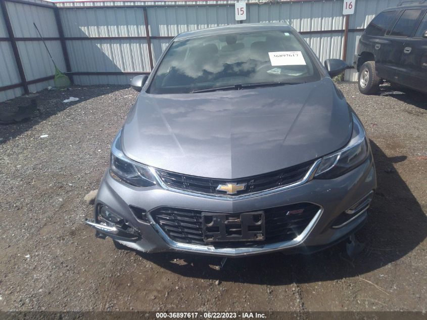2018 CHEVROLET CRUZE LT - 1G1BE5SM1J7205755
