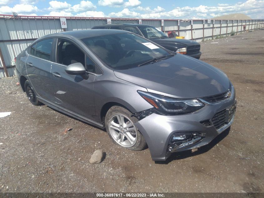 2018 CHEVROLET CRUZE LT - 1G1BE5SM1J7205755