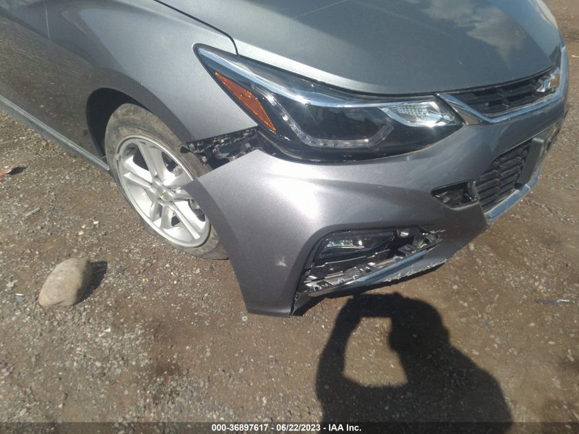 2018 CHEVROLET CRUZE LT - 1G1BE5SM1J7205755