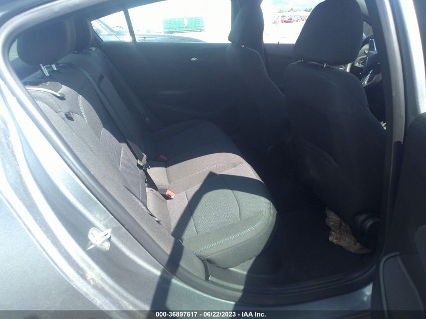2018 CHEVROLET CRUZE LT - 1G1BE5SM1J7205755