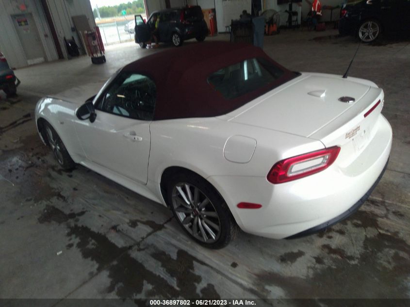 2018 FIAT 124 SPIDER LUSSO RED TOP EDITION - JC1NFAEK0J0139354