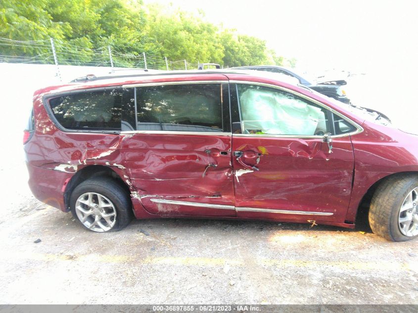 2017 CHRYSLER PACIFICA LIMITED - 2C4RC1GG8HR592014