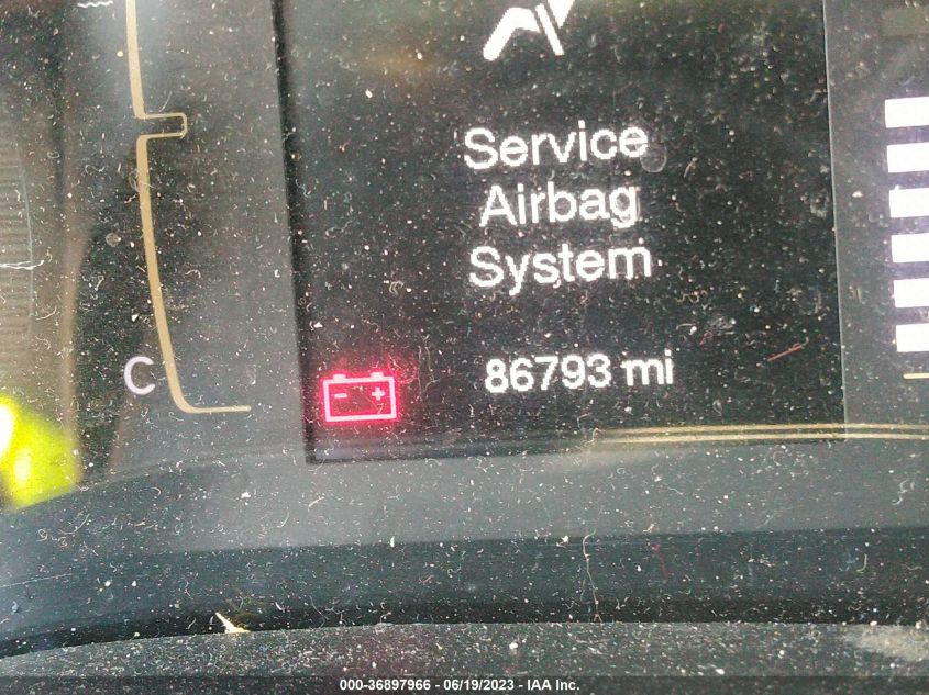 2015 JEEP CHEROKEE SPORT - 1C4PJLAB1FW660938