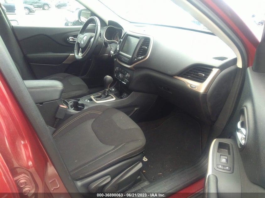 VIN 1C4PJMCB5HW638530 2017 JEEP CHEROKEE LATITUDE