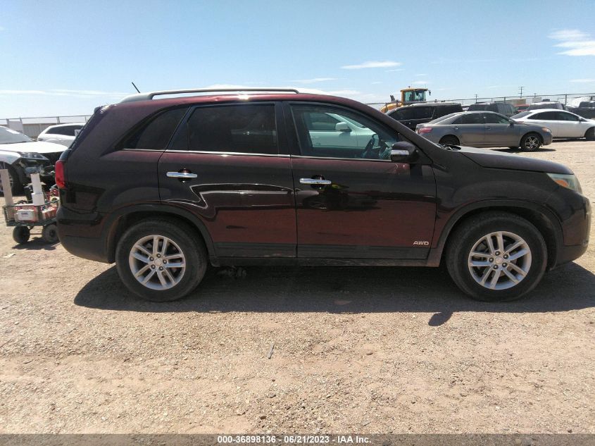 2015 KIA SORENTO LX - 5XYKTCA63FG594963