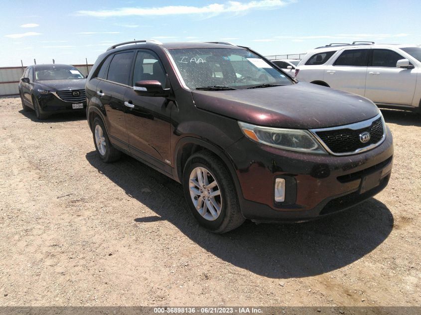 2015 KIA SORENTO LX - 5XYKTCA63FG594963