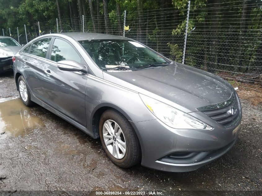 2014 HYUNDAI SONATA GLS - 5NPEB4AC5EH839619