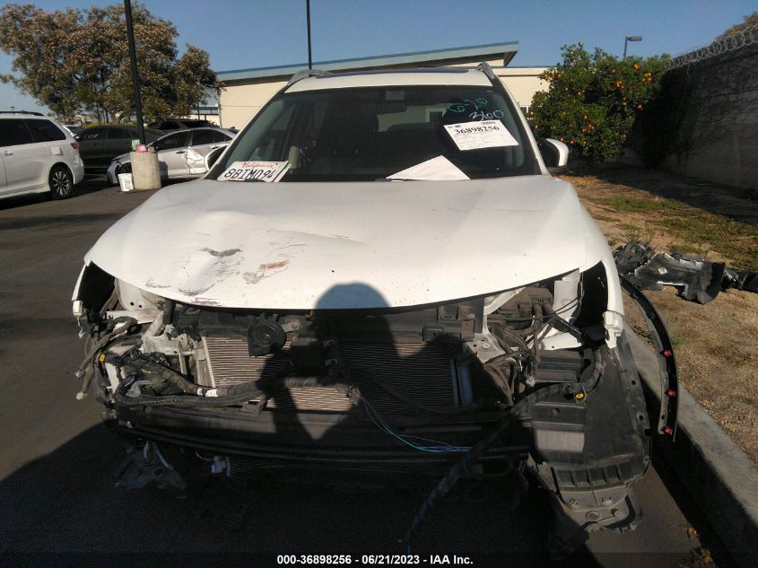 2017 NISSAN ROGUE SV - 5N1AT2MT8HC894105