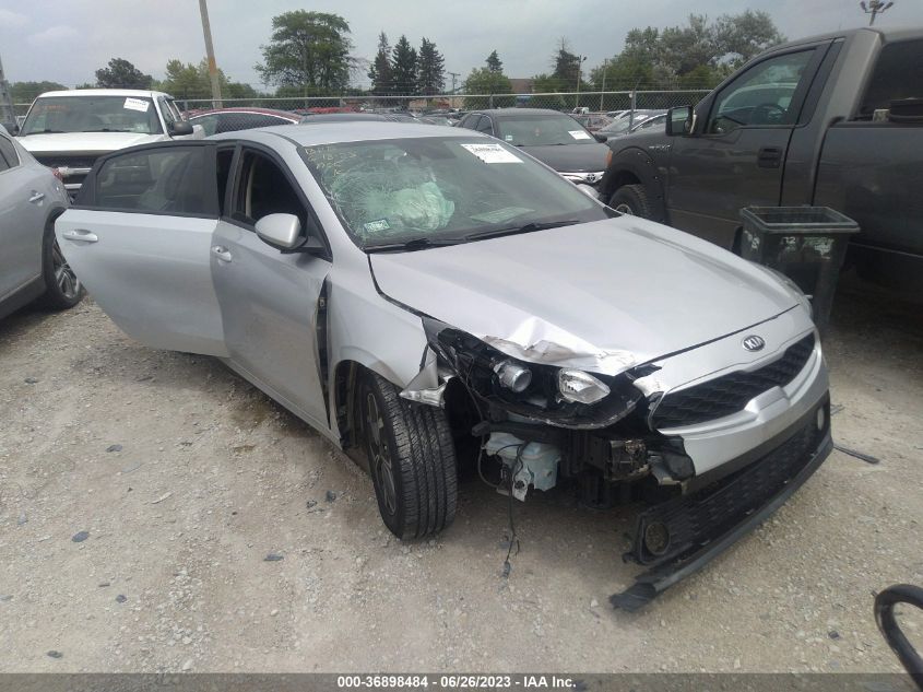 3KPF24AD3LE157109 Kia Forte LXS