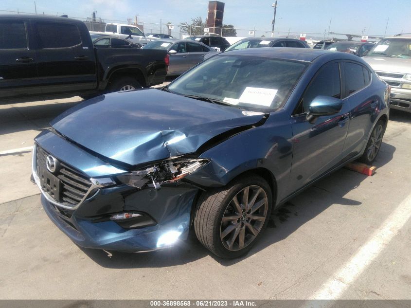 2018 MAZDA MAZDA3 4-DOOR TOURING - 3MZBN1V32JM190656