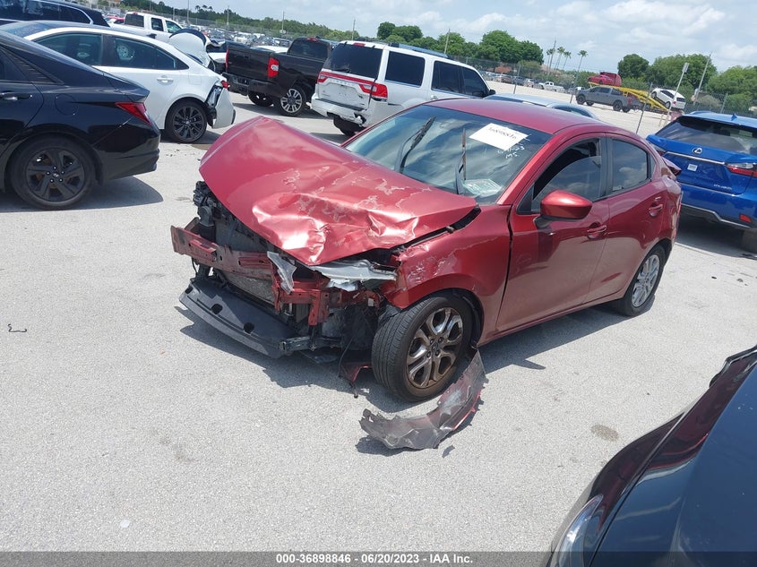 VIN 3MYDLBYV3JY318367 2018 TOYOTA YARIS IA