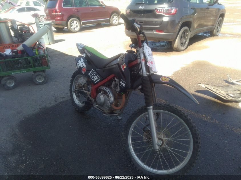 2015 KAWASAKI KLX140 B - JKBLXPB19FDA16571