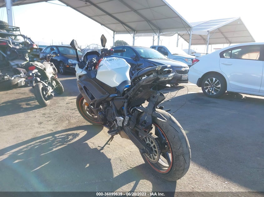 VIN ML5EXER19PDA94731 2023 KAWASAKI EX650 R